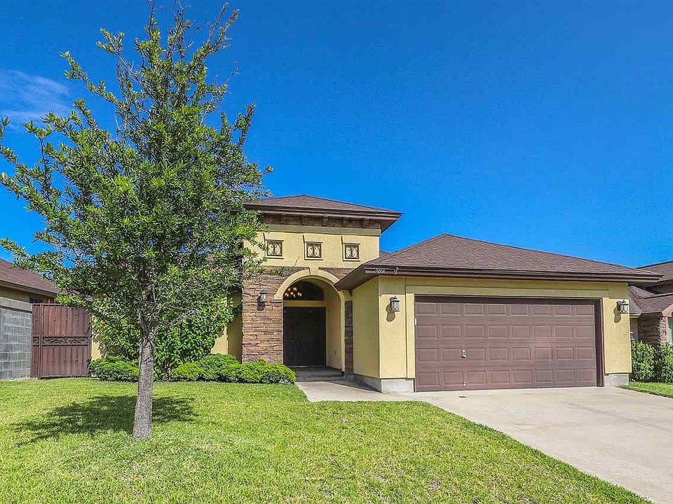 1st image of 209 Majestic Palm Dr