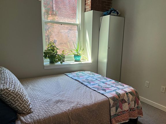 3rd image of 1133 N 4th St Unit 203