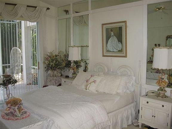 5th image of 1630 SE Ballantrae Blvd N