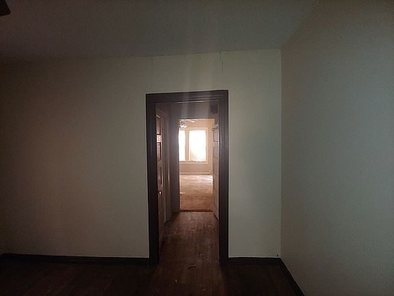 3rd image of 310 W Wabash Ave