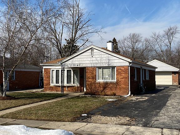 3rd image of 3140 W Whipple Dr