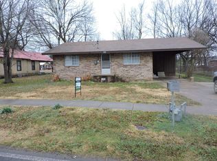 242 W 2nd St, Waldron, AR 72958