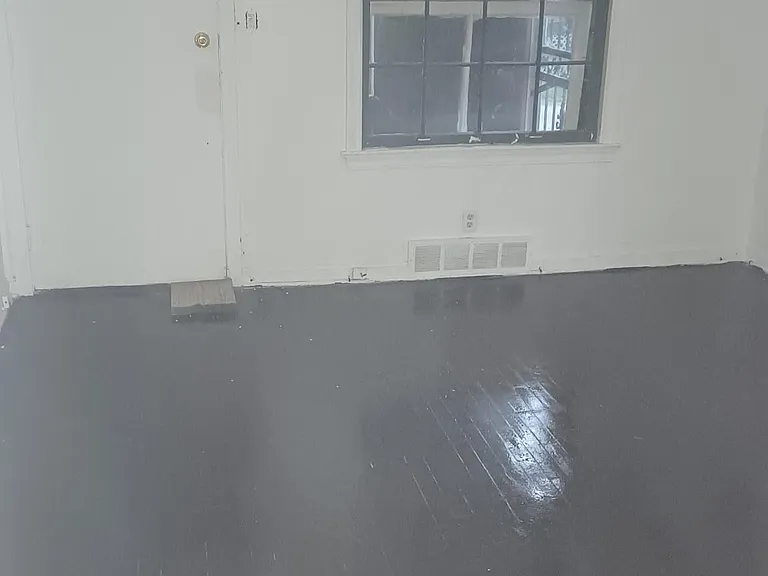 2836 E 125th St #DOWN — Photo 2