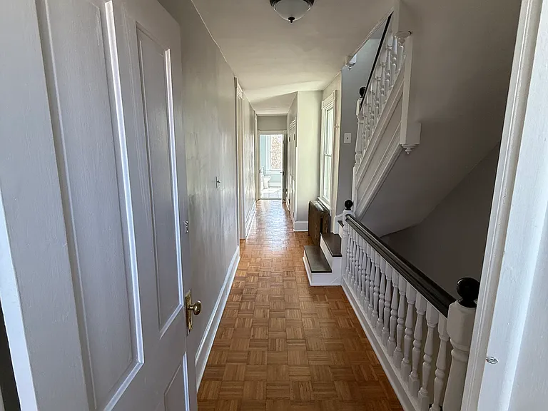 605 E 34th St — Photo 13