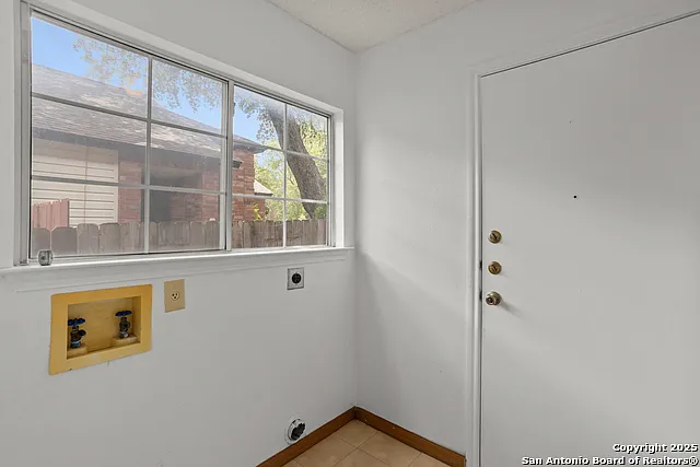 10138 Sandbrook Hl — Photo 20