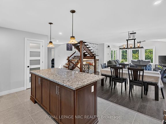 5th image of 3063 9th St