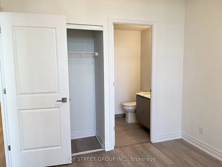 36 Elm Dr W #2205 — Photo 7