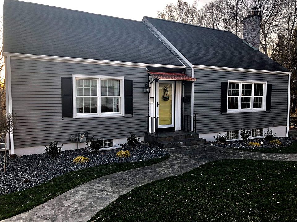 1st image of 1121 Morin Ave