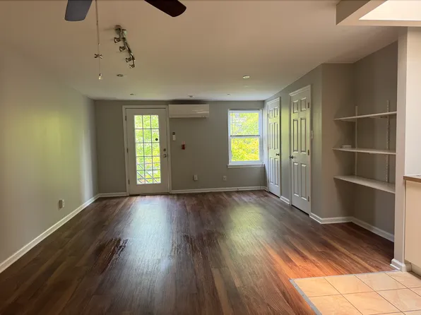 1535 Pine St APT 4R, Philadelphia, PA 19102