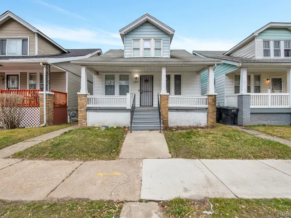 17845 Goddard Ave, Hamtramck, MI 48212