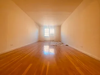 Rented by Silverstein Collection LLC 