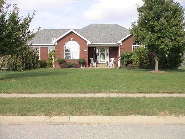 1st image of 553 Blackberry Cir