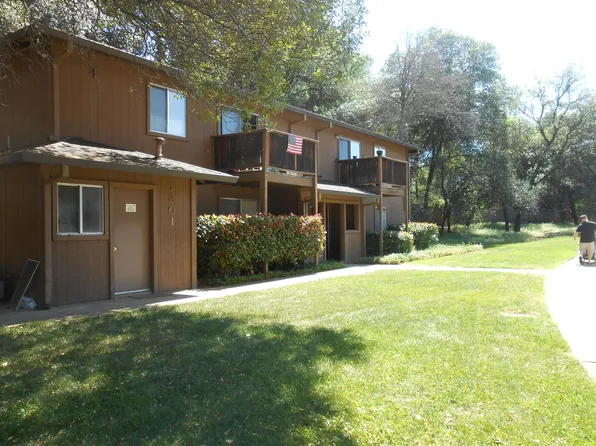 coni1801, 1801 Conifer Way #4, Redding, CA 96002
