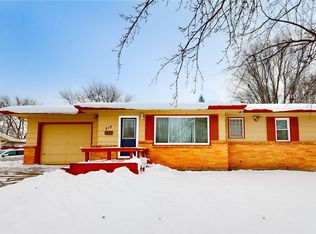 810 SE 4th St, Ankeny, IA 50021