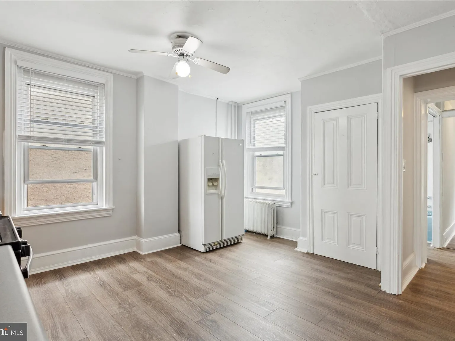 2 bed, 1000 sqft, $1,700 — Photo 4