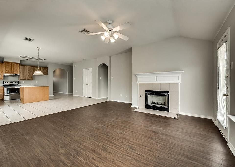 1st image of 4528 Fir Dr