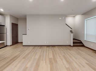520 12th Ave SE UNIT 1, Minneapolis, MN 55414