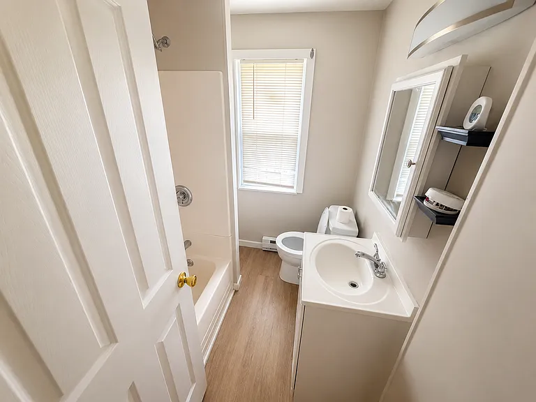 725 Prescott Ave #2 — Photo 4