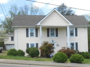 165 Spring St, Marion, NC 28752