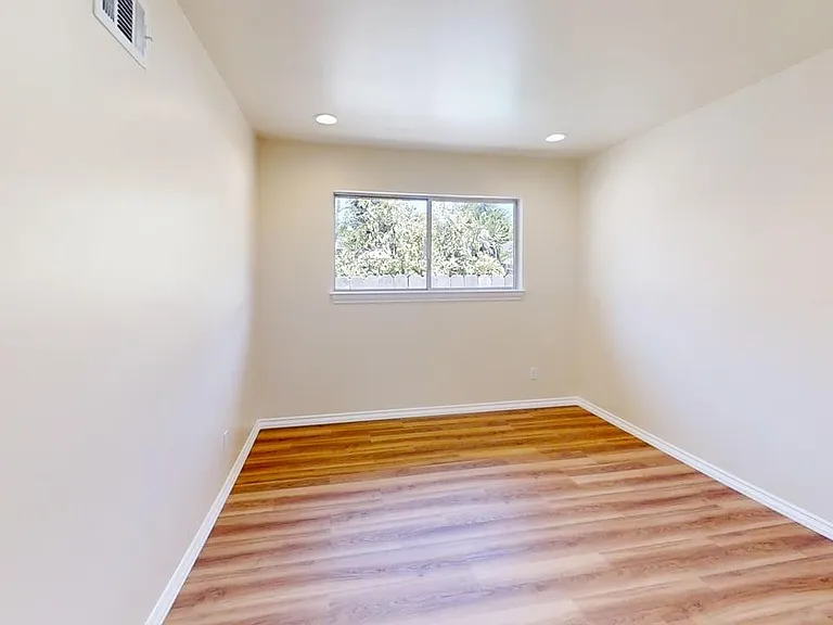 1108 Gumwood Ln — Photo 15