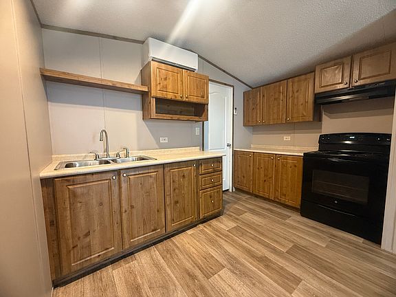 3rd image of 3707 E Us Business #83-26