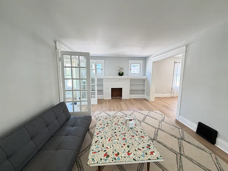 43 Springville Ave — Photo 5