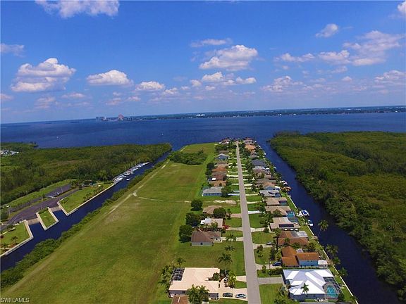 5th image of 2137 Coral Point Dr