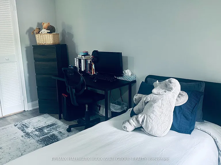 15390 Yonge St #201 — Photo 33