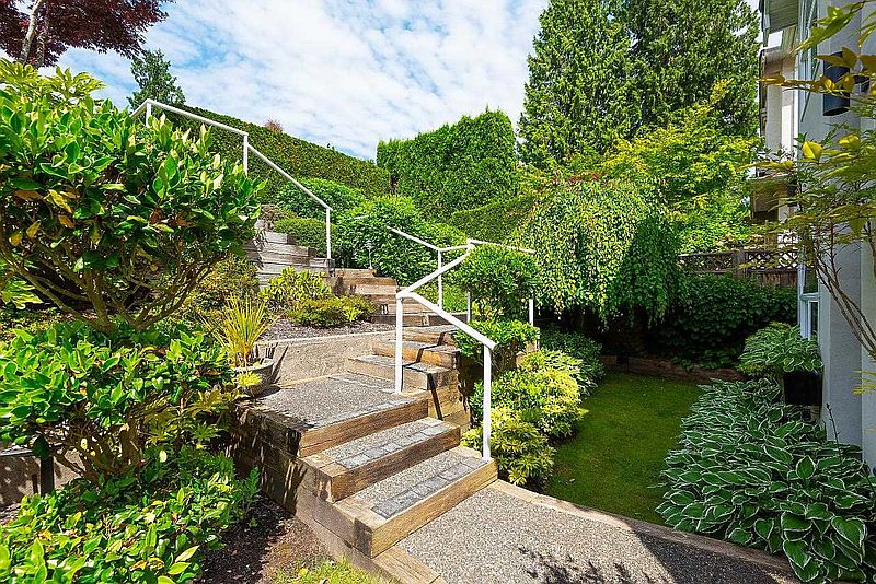 North Vancouver House for rent - 4 Bedrooms in North Vancouver