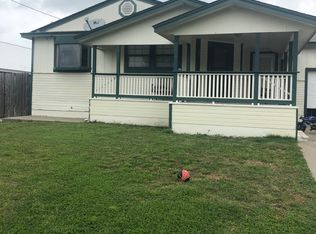 229 E Cross St, Muenster, TX 76252