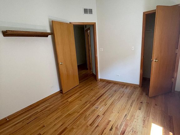 5th image of 1446 N Leavitt St APT 3