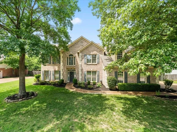 1776 Dymoke Dr, Collierville, TN 38017