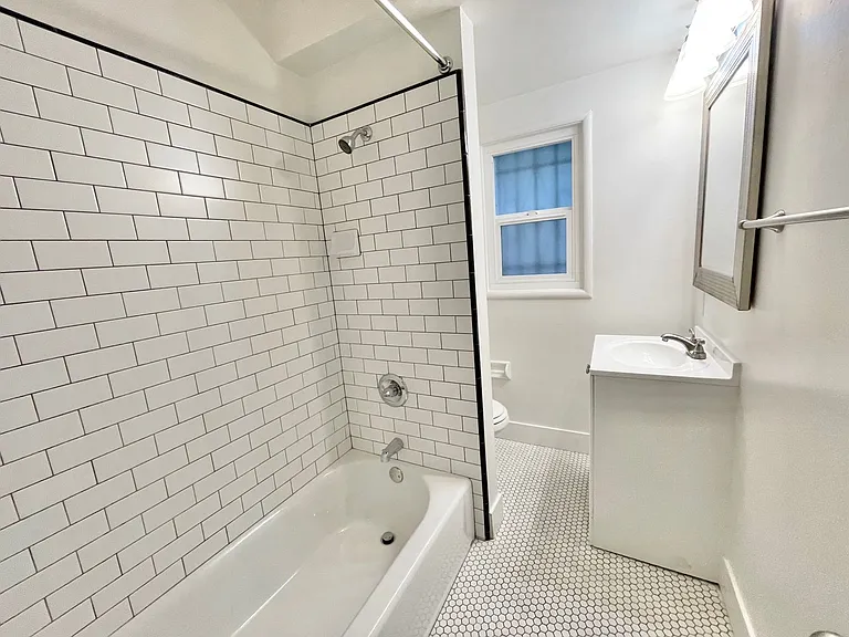 1731 N Street — Photo 12