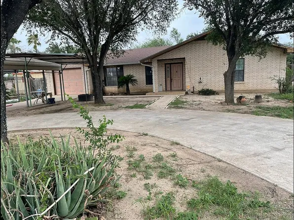 1404 2nd St, Zapata, TX 78076
