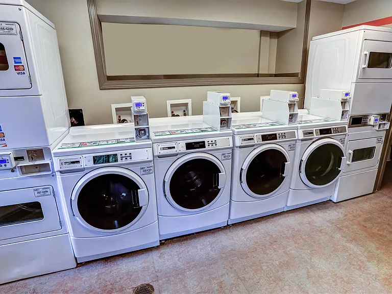 700 Riverchase Apartments — Photo 55
