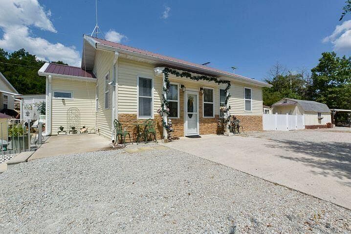 1st image of 293 Dora Lane