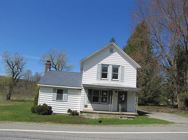 2nd image of 1927 Perth Rd