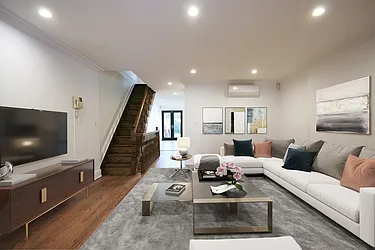 Rented by R New York