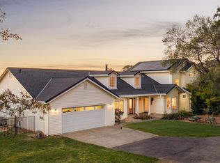 10228 Blue Light Ln, Auburn, CA 95603