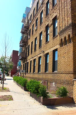 Rented by Compass | media 36