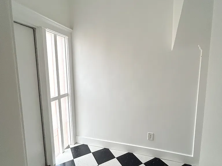1640 N Normandie Ave #1 — Photo 16