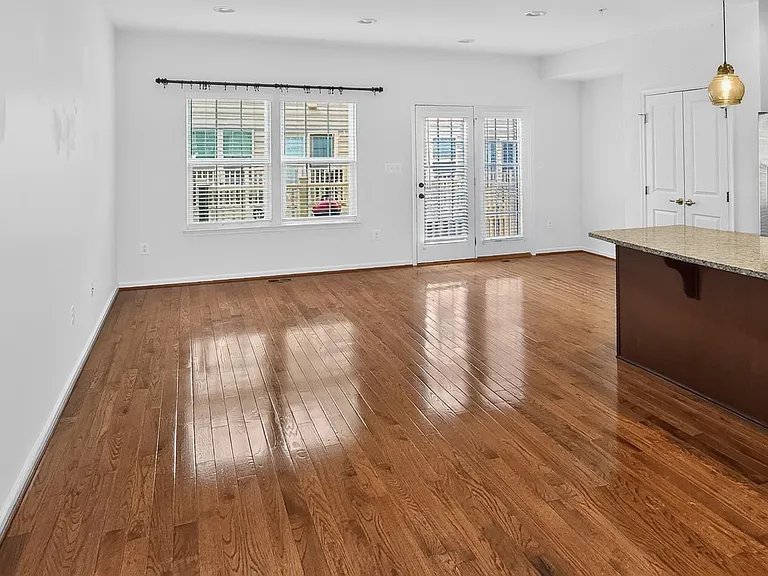 5363 S Center Dr — Photo 12