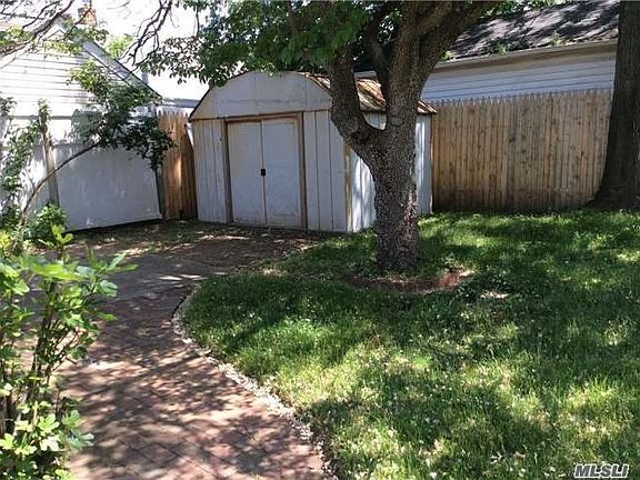 3rd image of 990 Fenworth Blvd