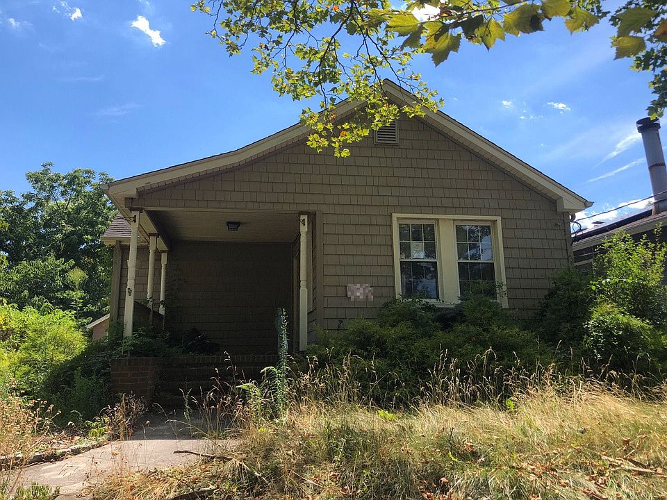 1st image of 129 Plaza Pl