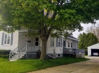 1516 Marshall St #1516A, Manitowoc, WI 54220