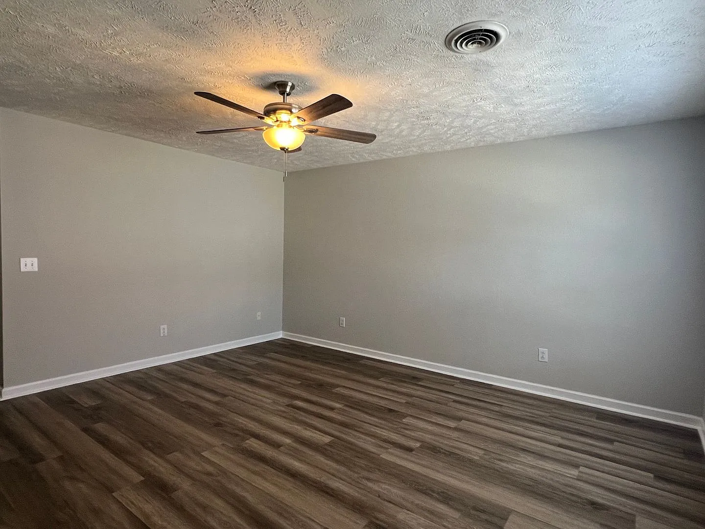 2 Bedroom/2 Bathroom Townhouse near MTSU — Photo 3