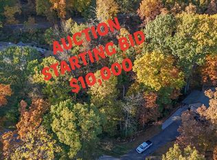 122 Lake Meadow Dr, Gray, TN 37615