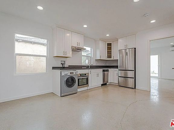 Kitchen/family room