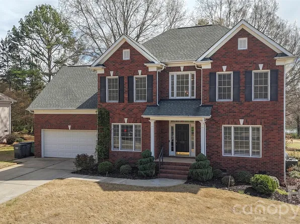 535 Cuxhaven Ct, Fort Mill, SC 29715