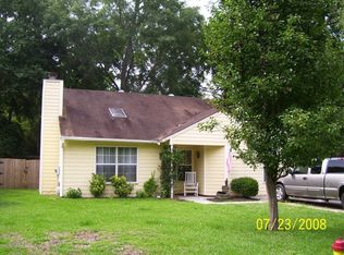 17 E White Hawthorne Dr, Savannah, GA 31419